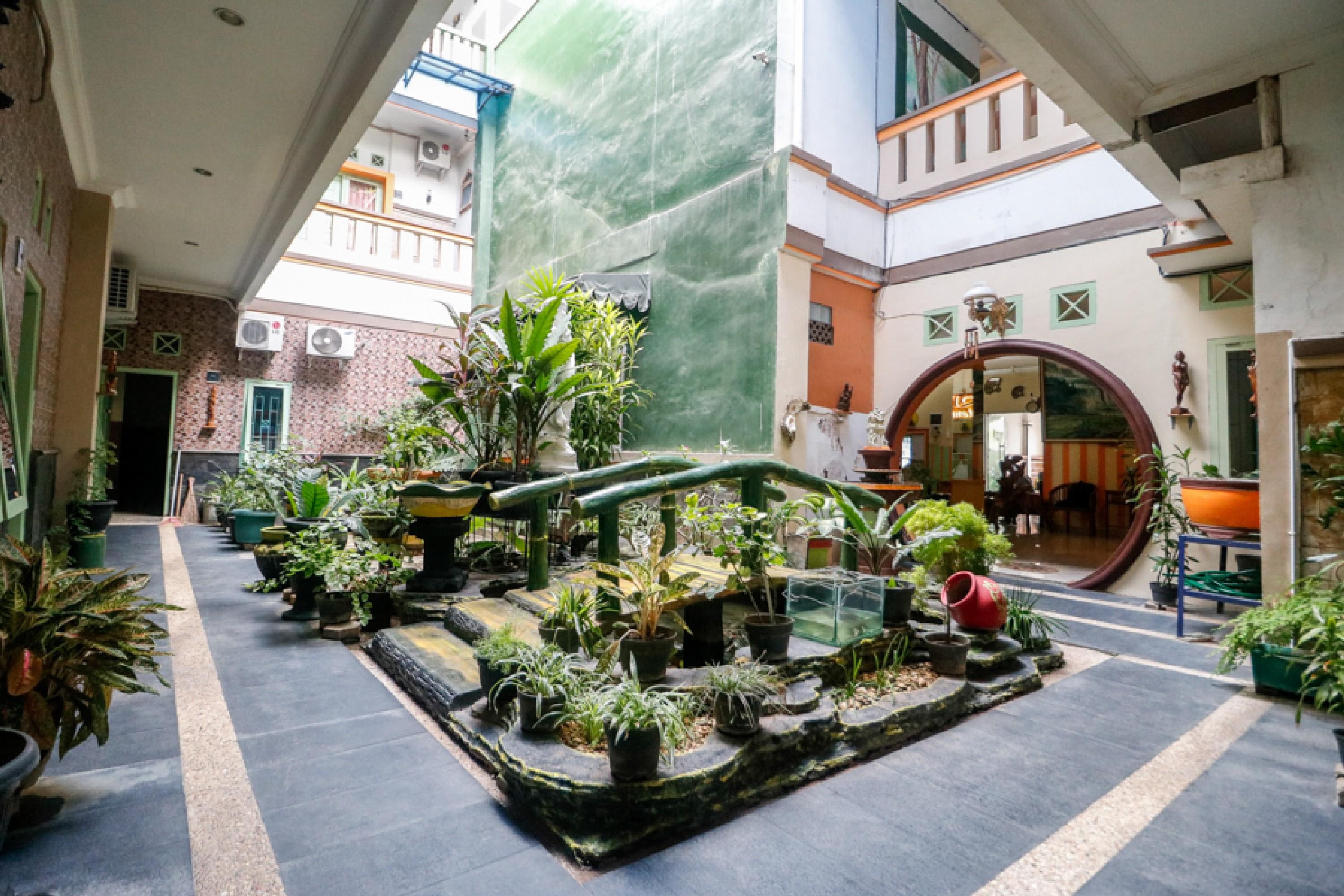 红门酒店-近楠榜卡蒂尼购物中心 班达楠榜 外观 照片